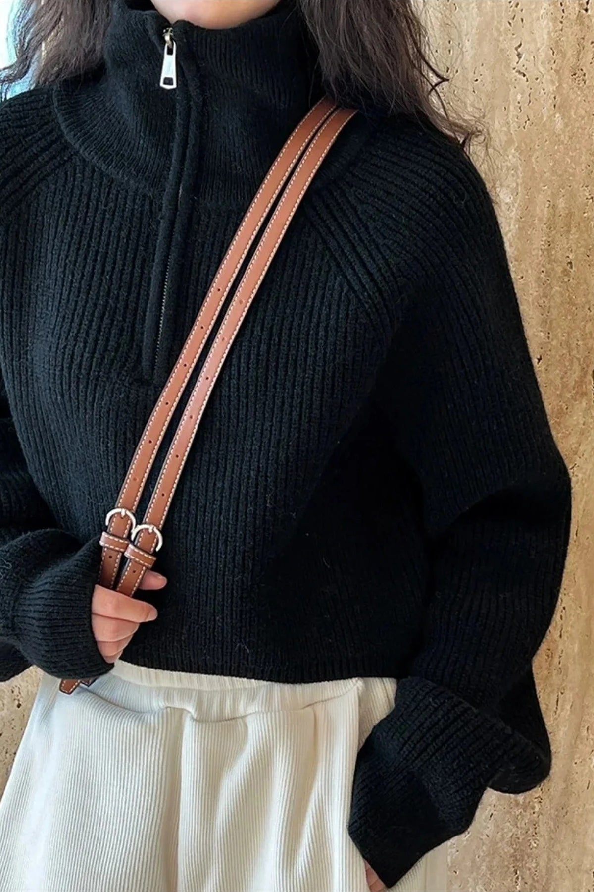 Pullover mit halbem Reißverschluss und Rollkragen aus Strick