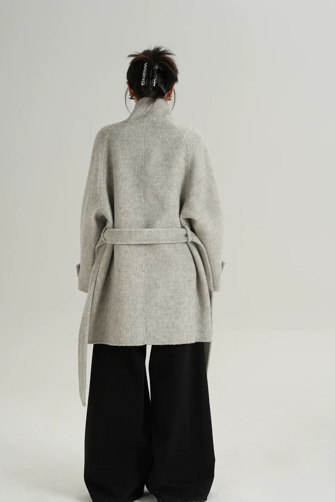 Abrigo suelto de lana sólida cálido con cuello alto simulado elegante