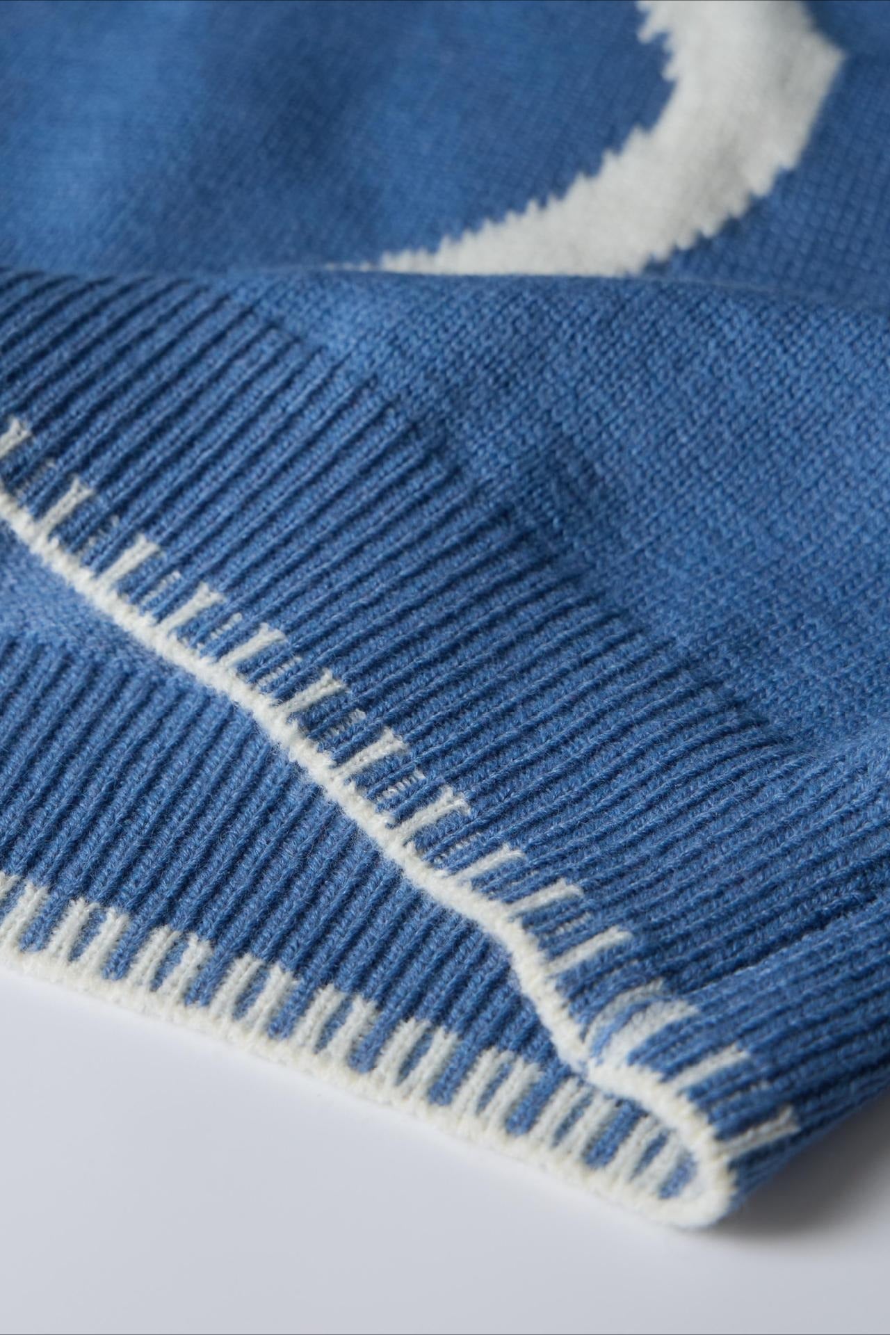 Pullover mit Schleifen-Jacquardstrick