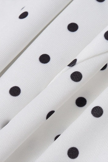 Completo a due pezzi con spalle scoperte e pois