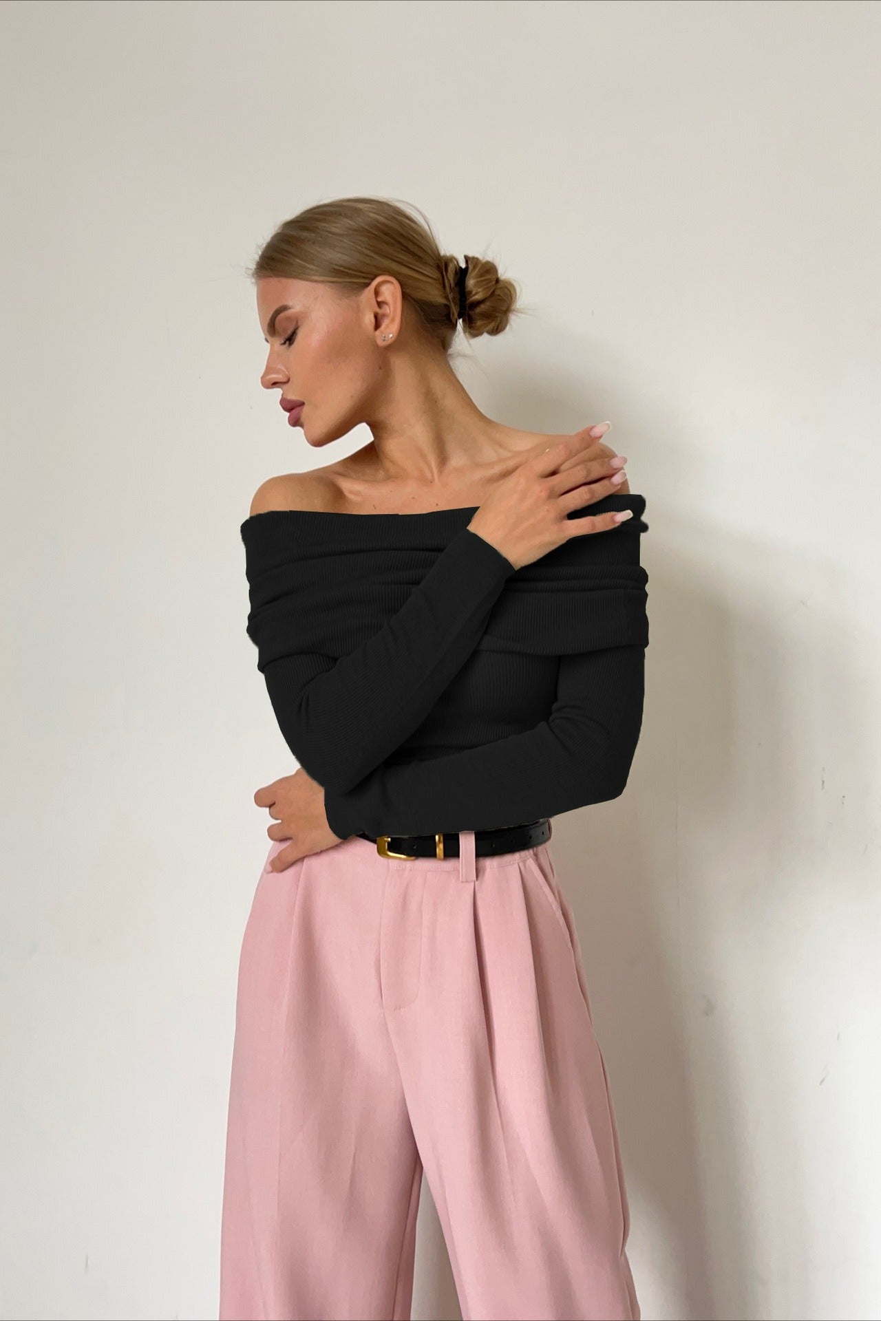 Slim Fit Off-Shoulder Knit Top