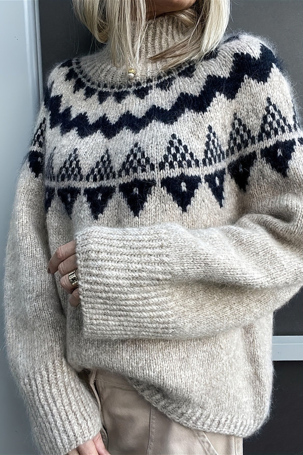 Vintage Loose Fit Jacquard Knit Sweater