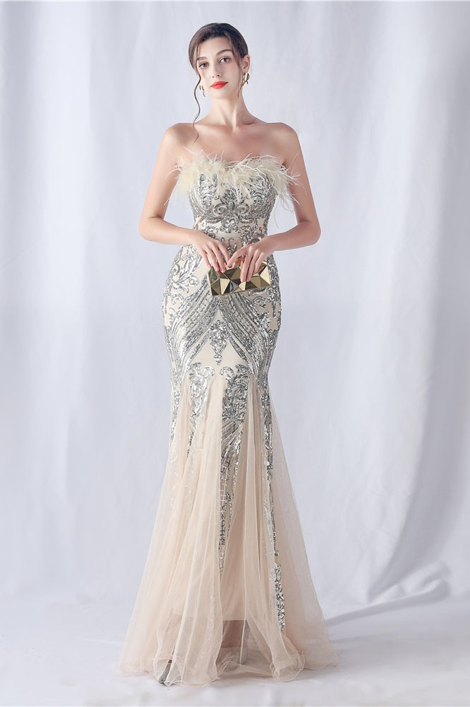 Abito da sera per festa con paillettes e piume di struzzo