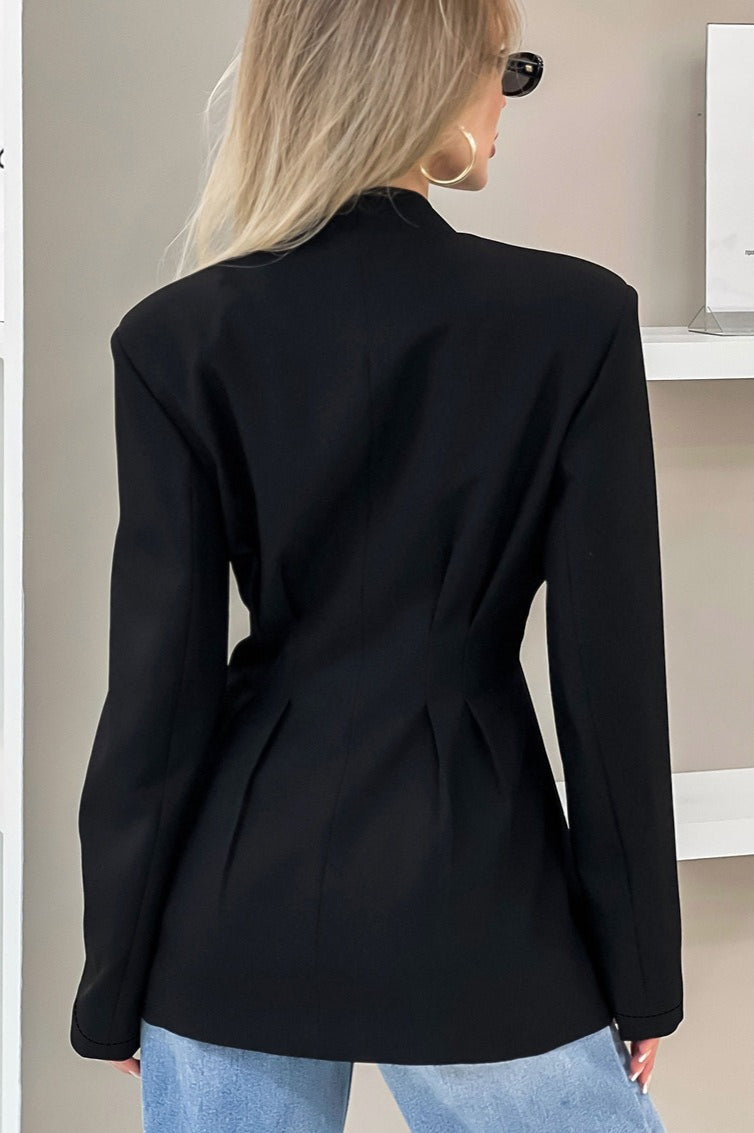 Sako s páskem, úzký střih