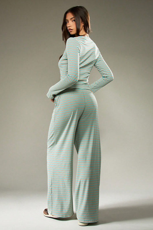 Conjunto Fácil de Dos Piezas con Cordón a Rayas