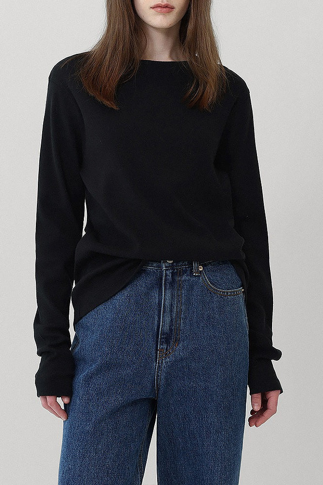 Klassisches Rundhals-Strickoberteil