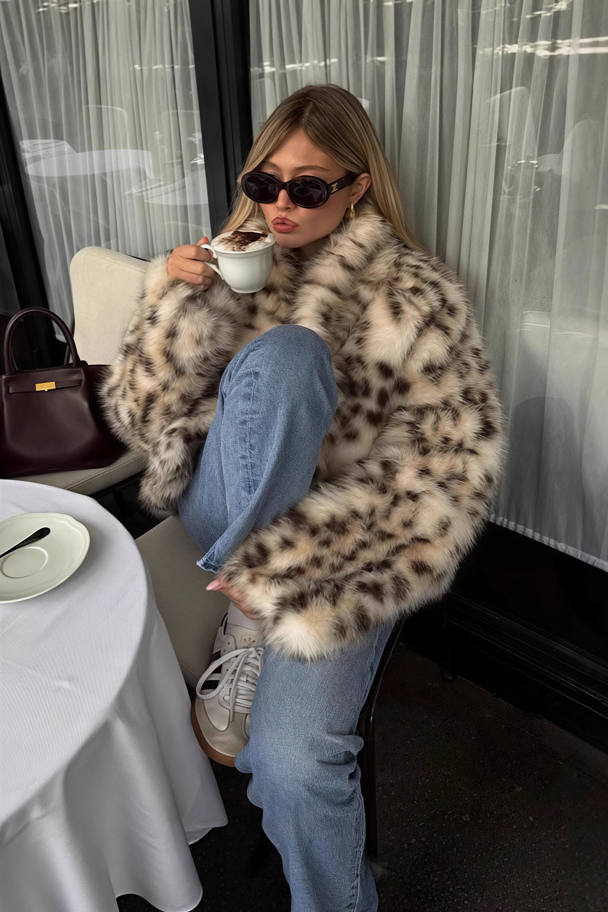 Mantel mit Leopardenmuster und Kunstpelzkragen