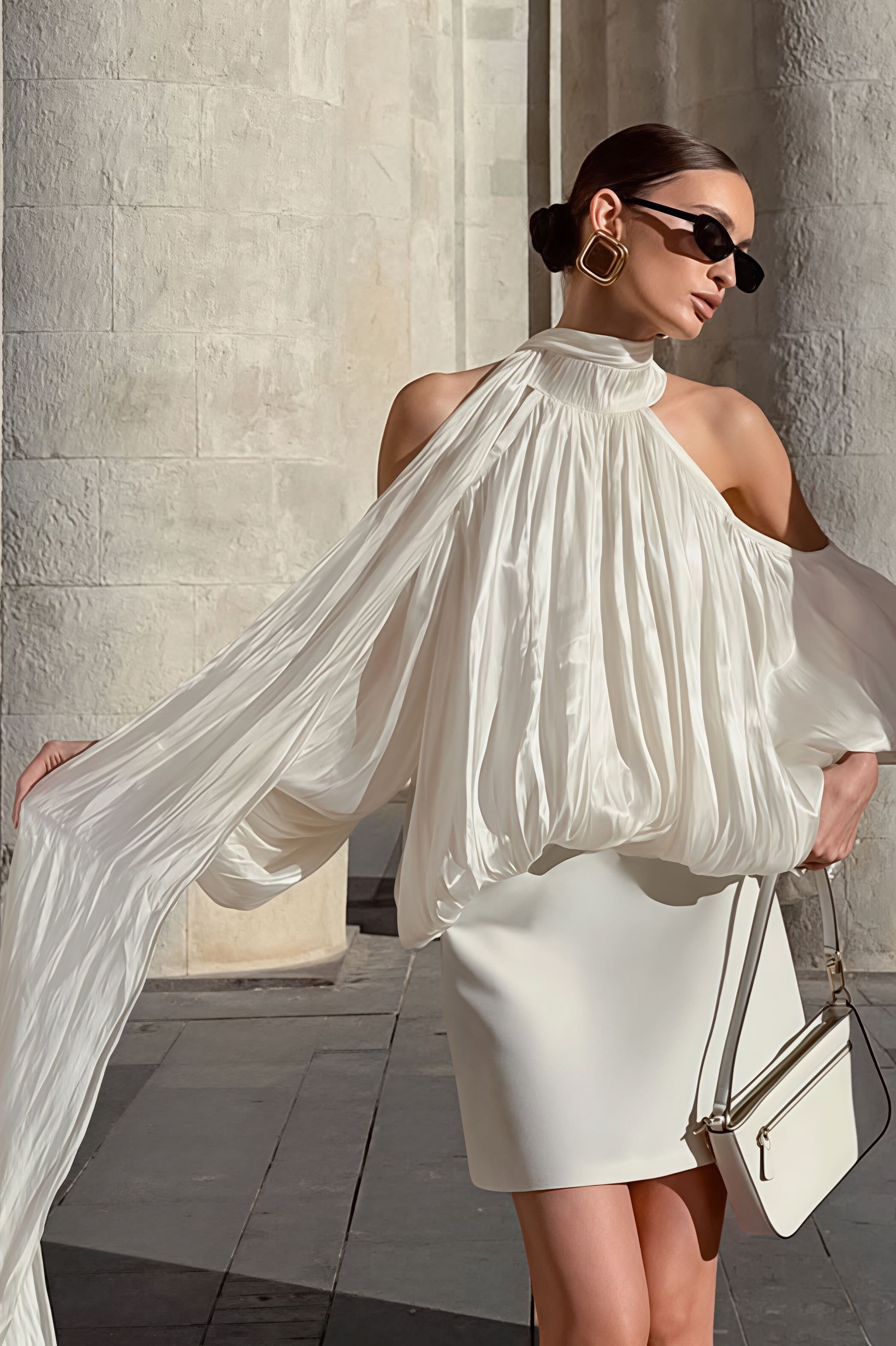 Einzigartiges Design Schulterfreie Bluse mit langen Ärmeln