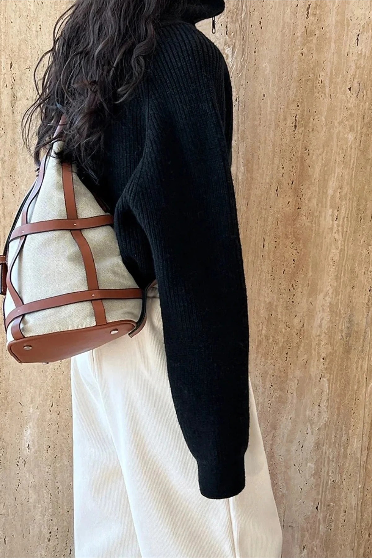 Pullover mit halbem Reißverschluss und Rollkragen aus Strick