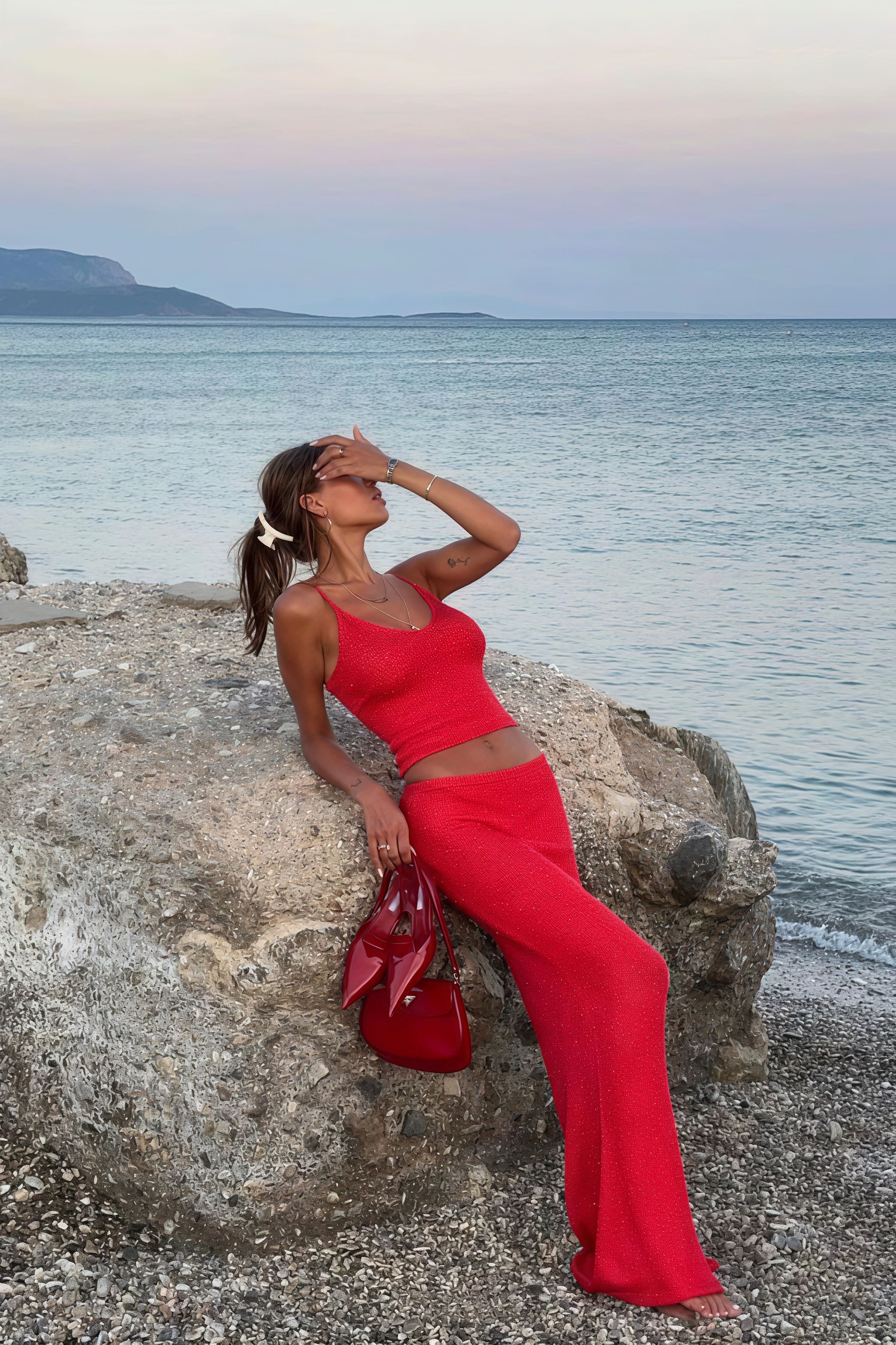 Set sexy con canottiera scollata e gonna lunga