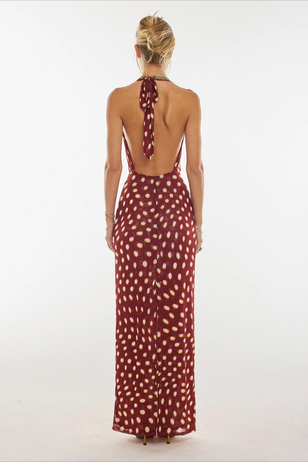 Robe longue à nouer à la taille avec col licou et motif à pois