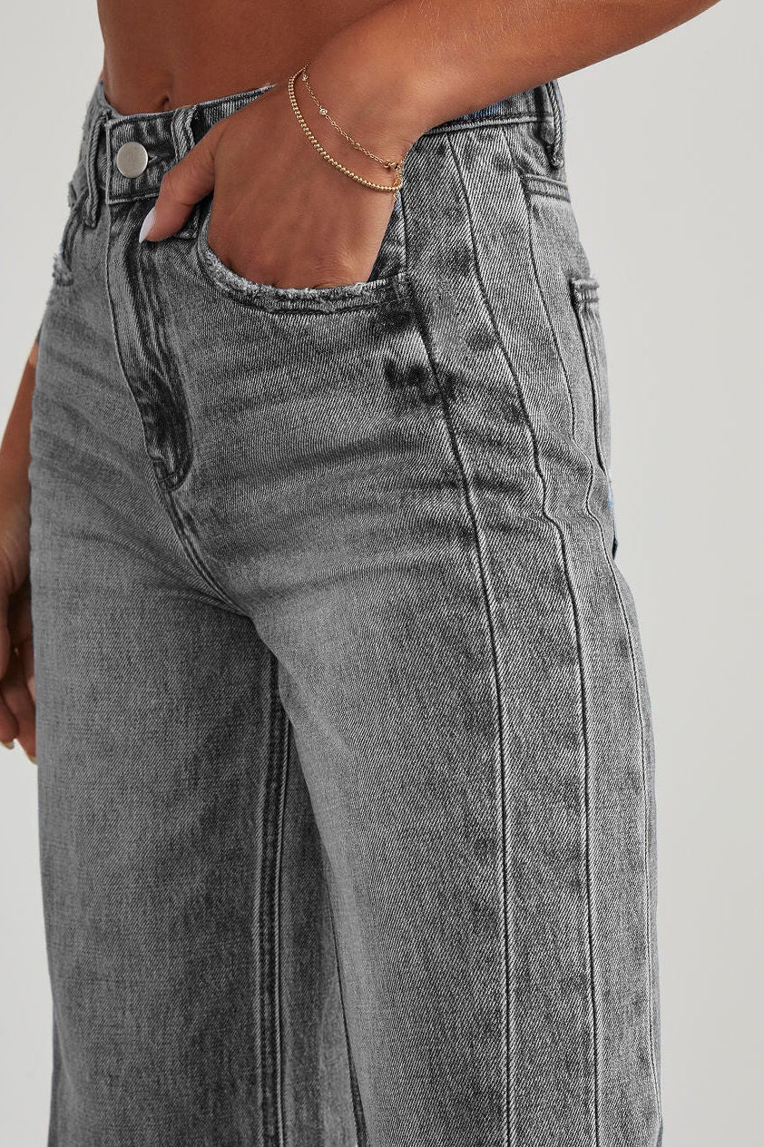 Jean large lavé minimaliste uni