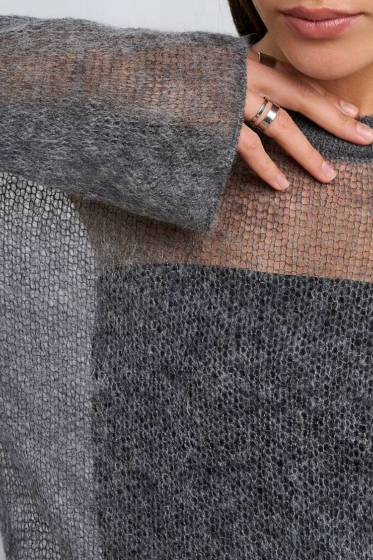 Blusa de Tricô Solta com Recortes em Mistura de Lã