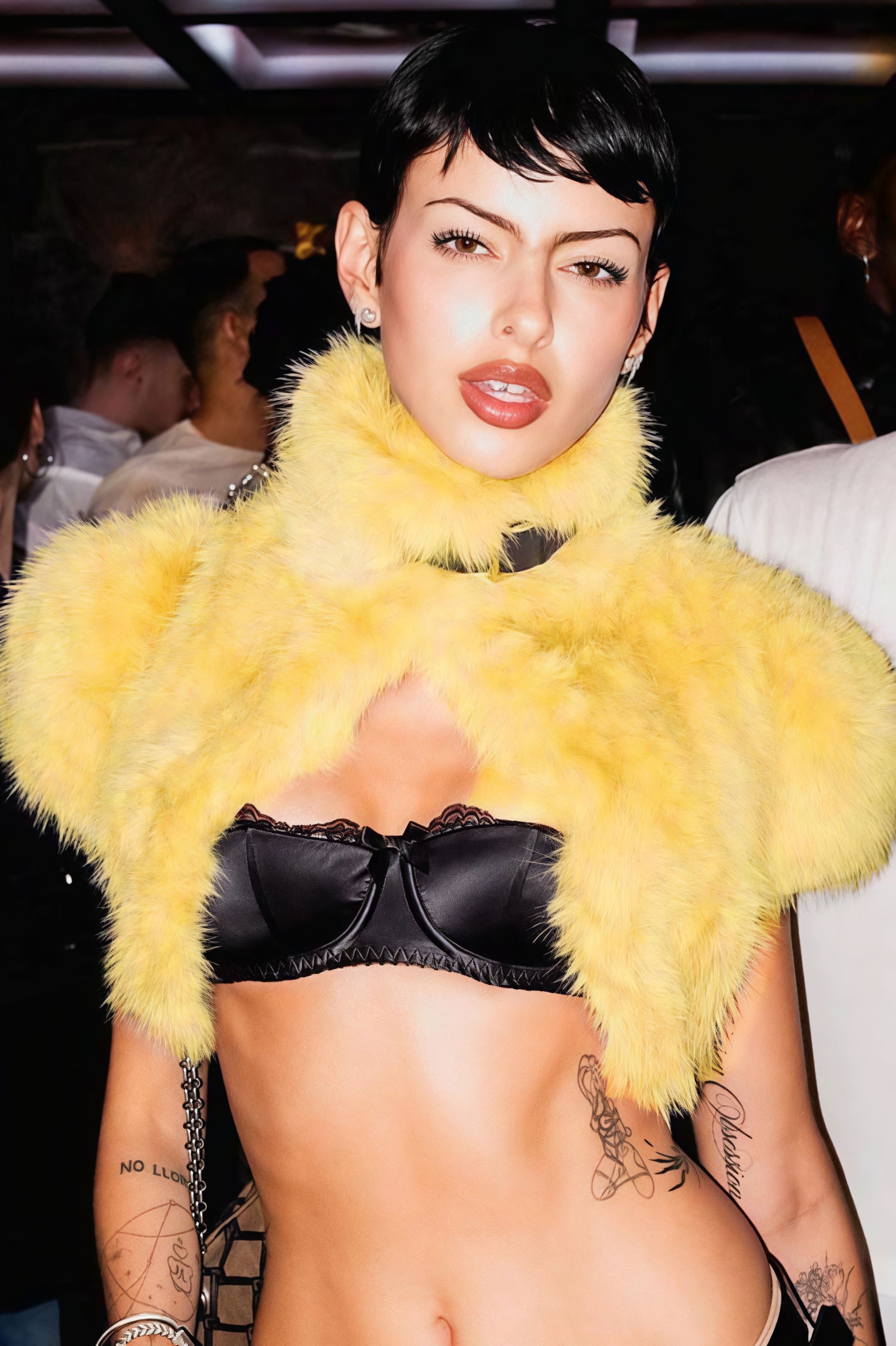 Solide Sexy Flauschige Kurz geschnittene Weste mit Knoten vorne