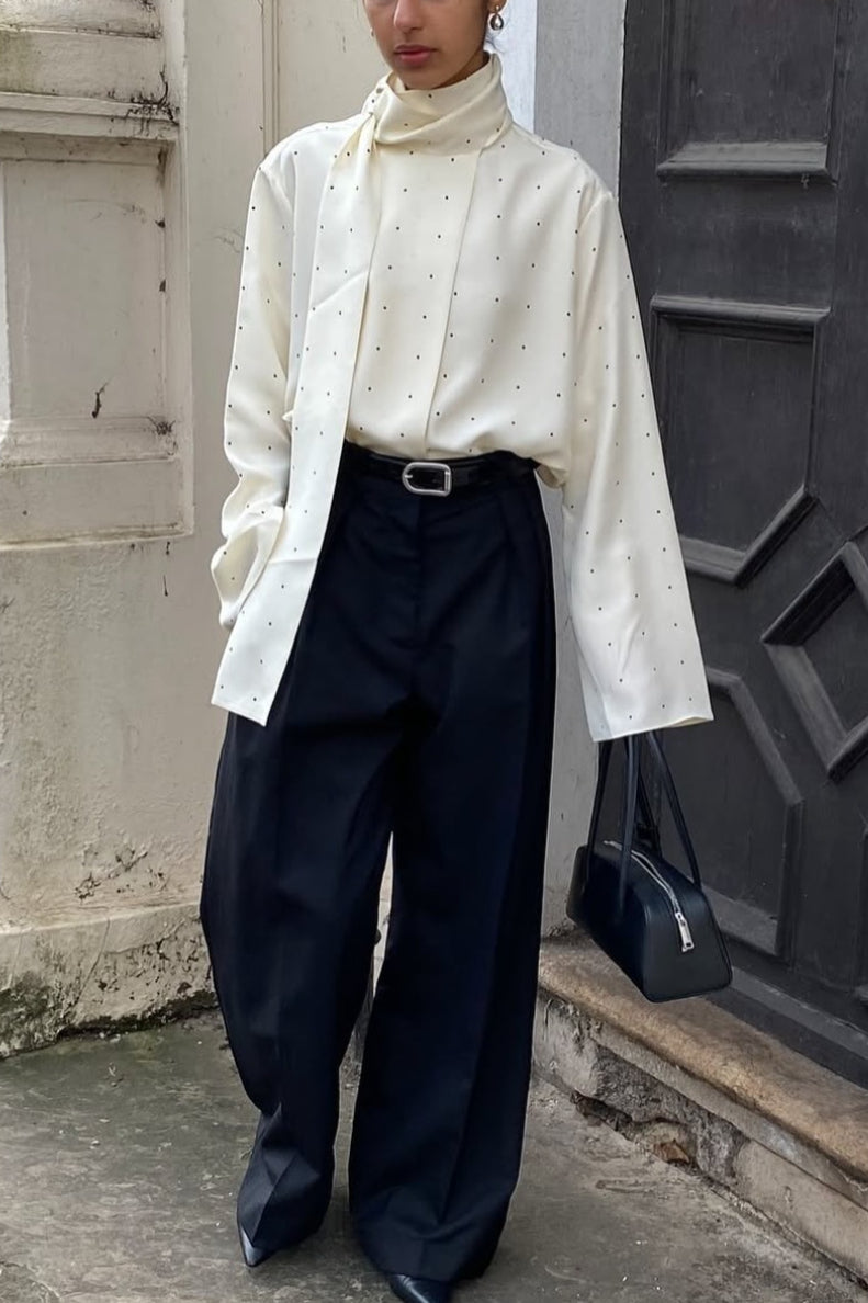 Camicia sciolta da pendolare a pois con nastro