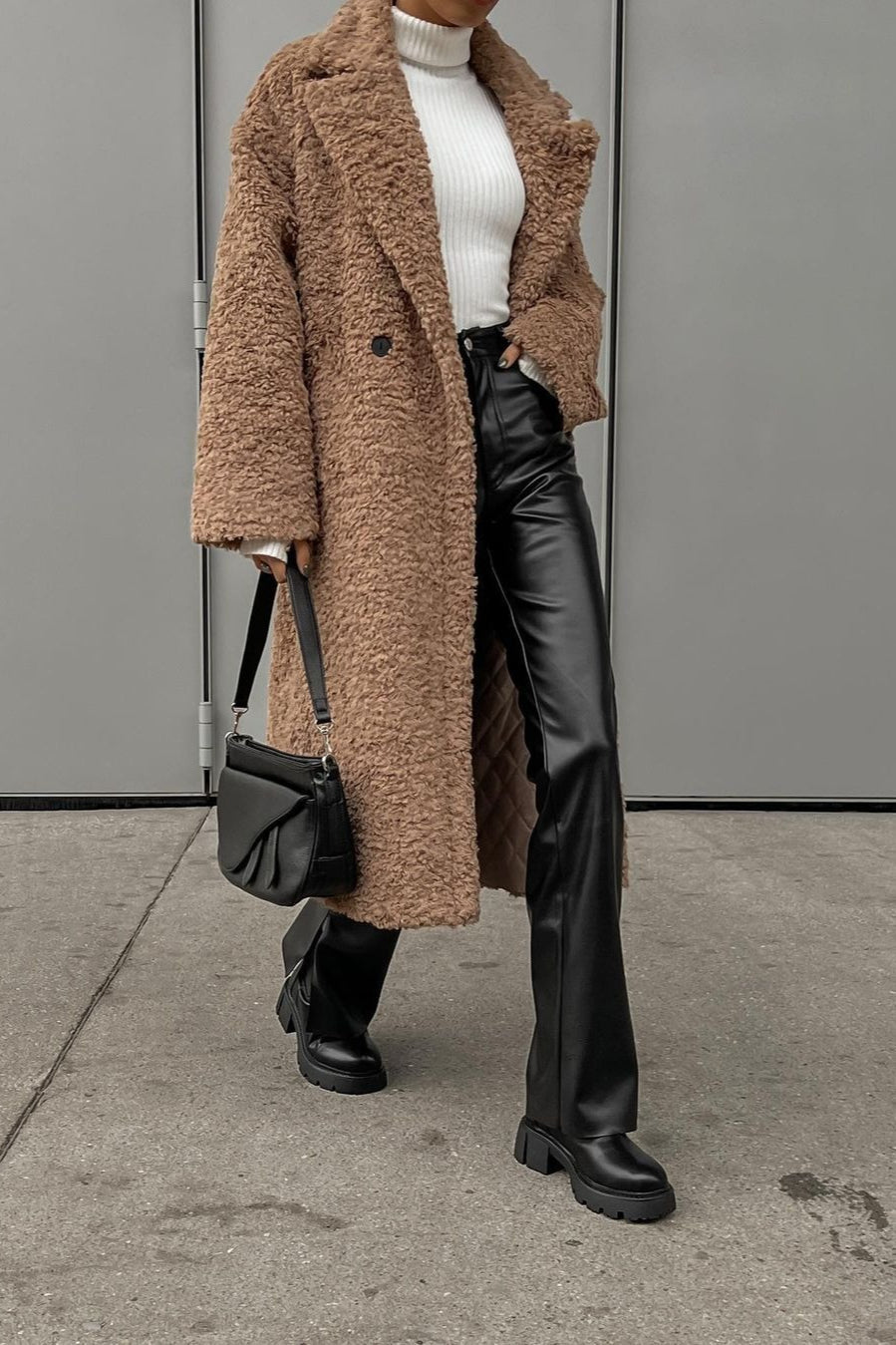 Manteau élégant de bureau à col revers en peluche à manches longues