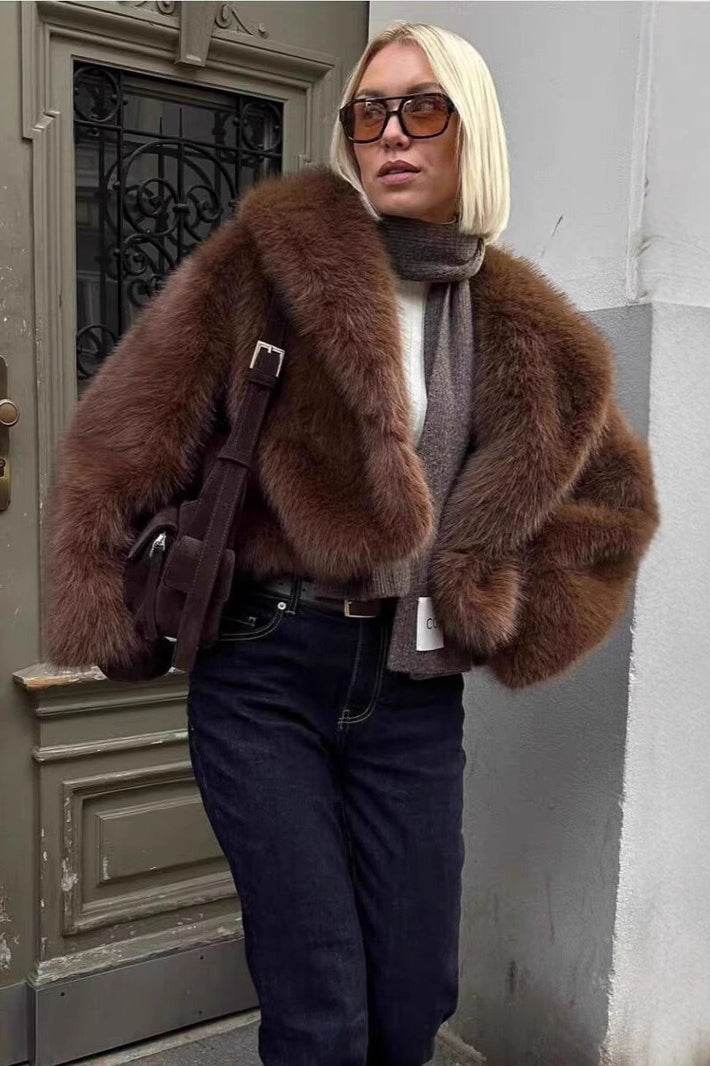 Retro einfarbiger Plüsch warmer kurzer Mantel mit Kerbkragen