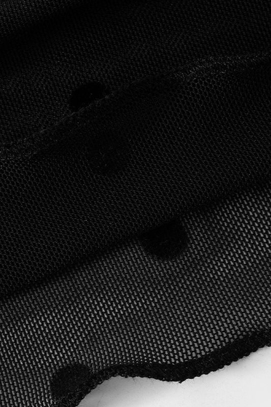 Blusa de encaje con escote en V profundo y lunares