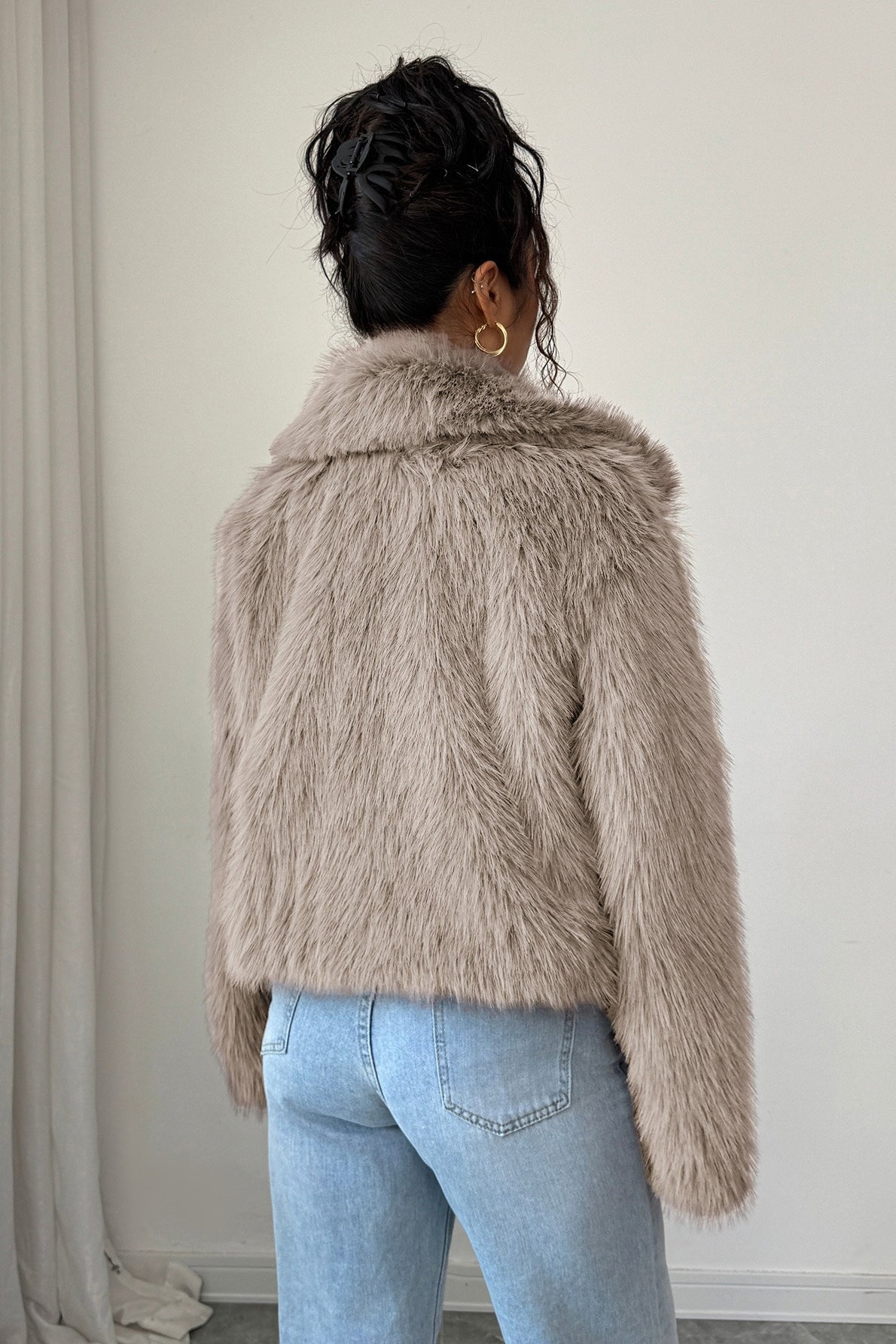 Manteau long élégant à manches longues en peluche