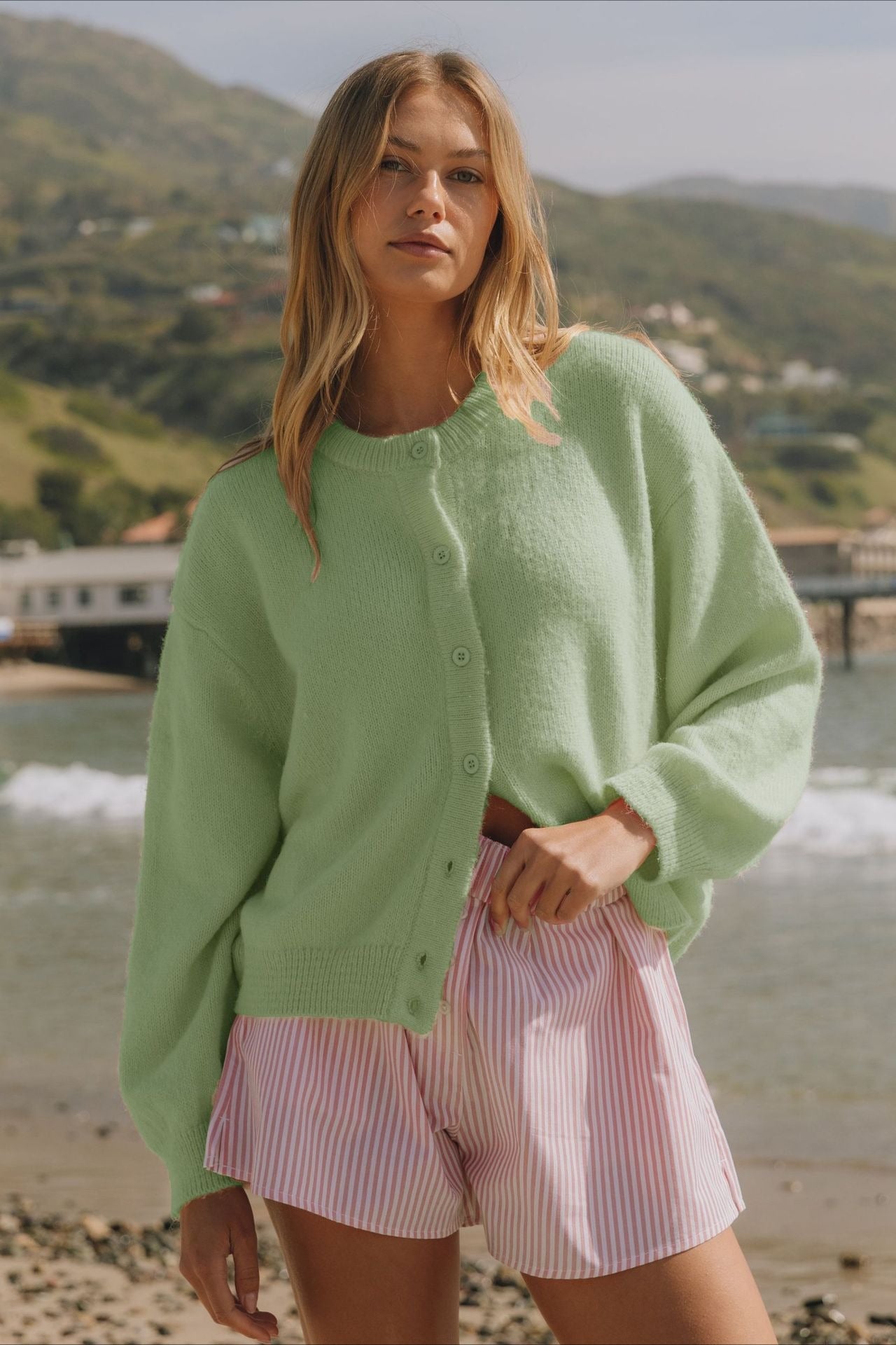 Cardigan tricoté à manches longues boutonné uni décontracté