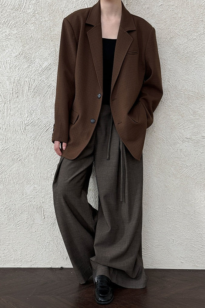 Blejzr s vaflovou strukturou, volného střihu