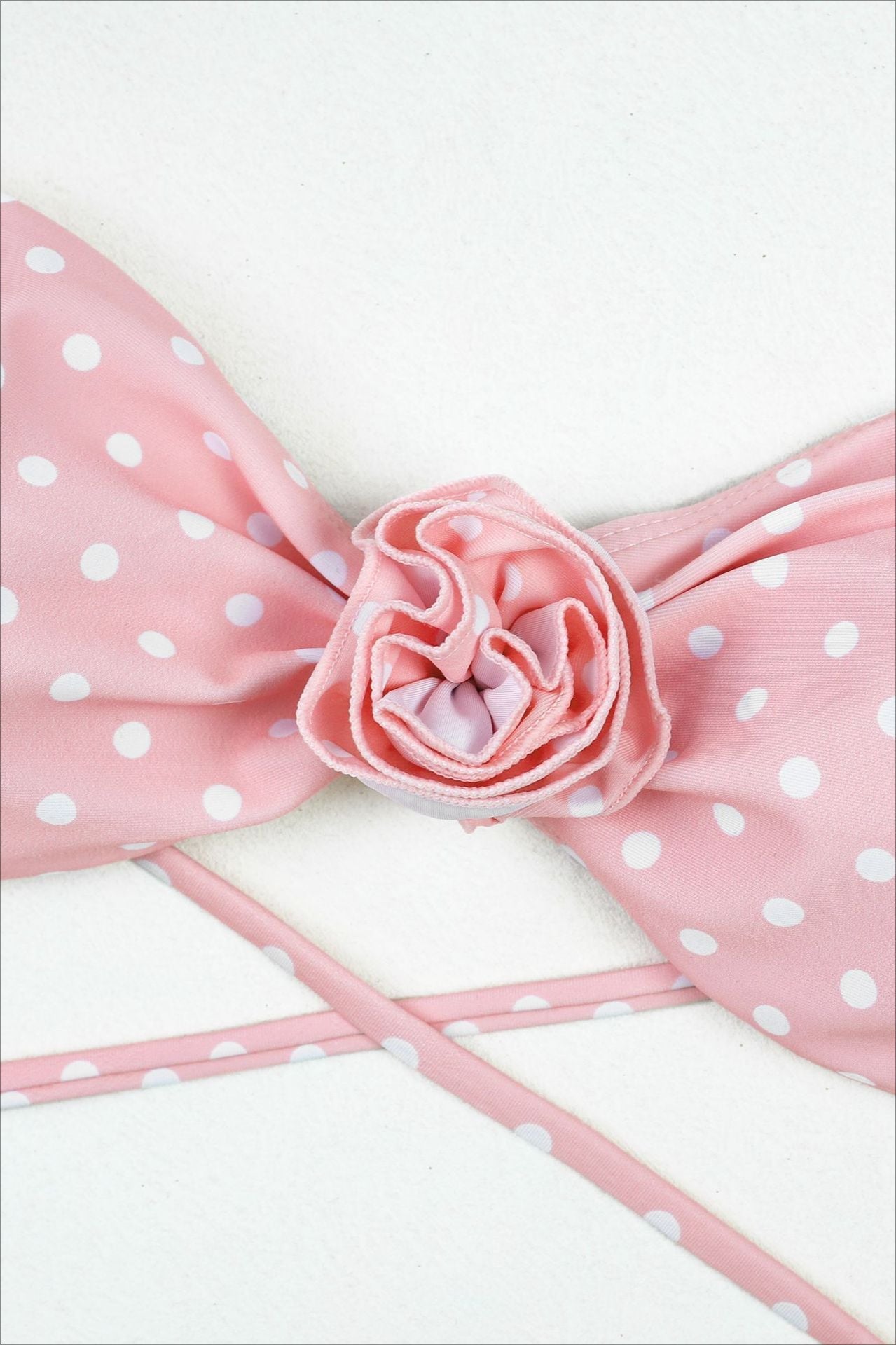 Trägerloses Badeanzug-Set mit Tupfenmuster, dreiteilig