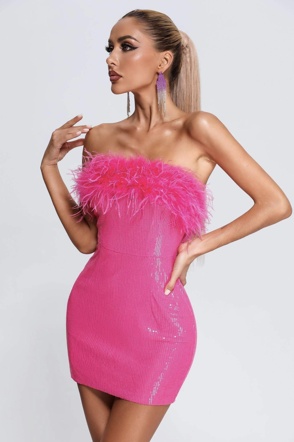 Vestido de fiesta con lentejuelas y piel sintética, sin hombros