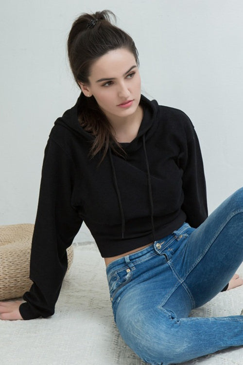 Blusa Cropped com Capuz, Cintura Ajustada e Moletom Solto