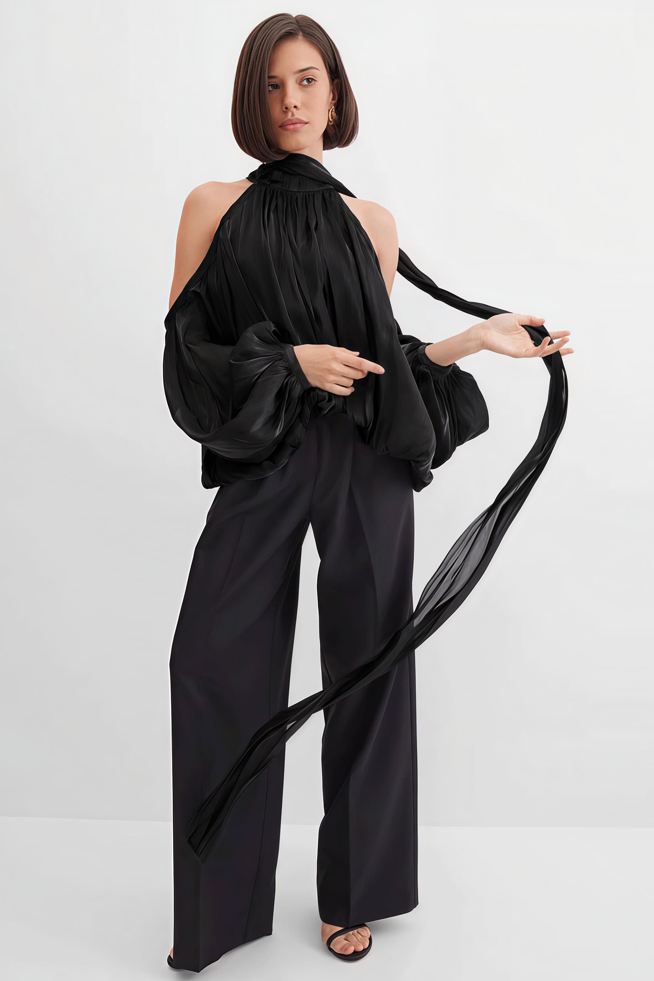 Einzigartiges Design Schulterfreie Bluse mit langen Ärmeln