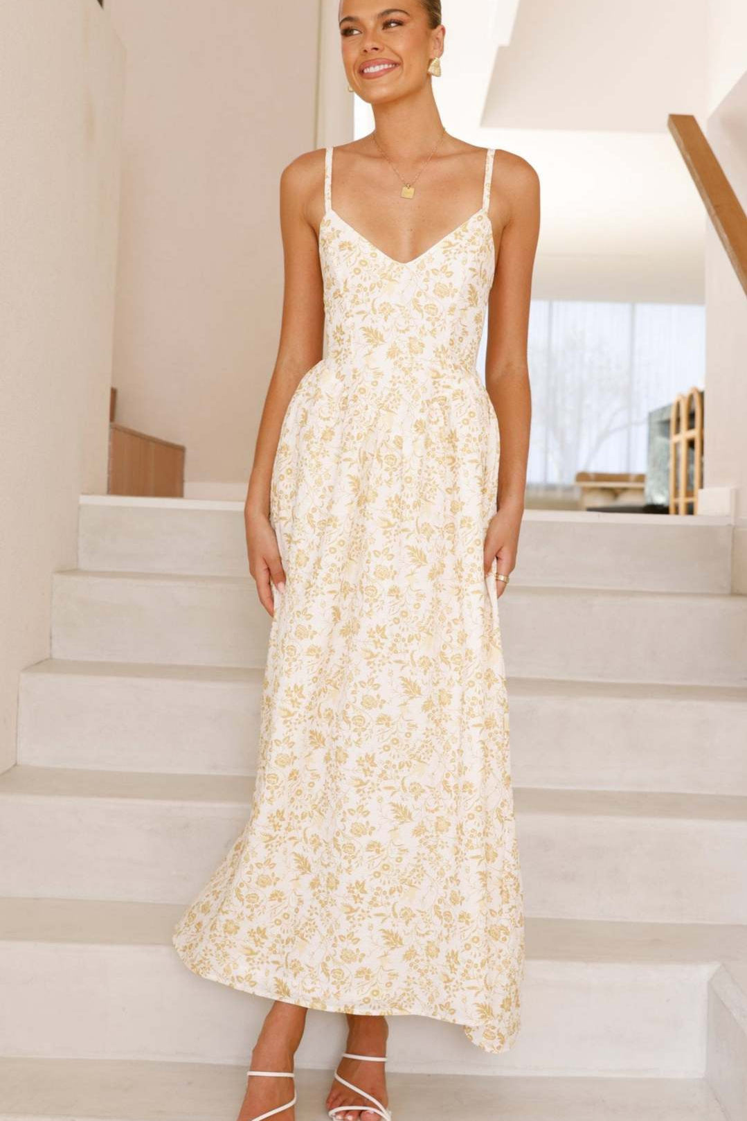 Rückenfreies Spaghettiträger-Kleid mit Blumenmuster