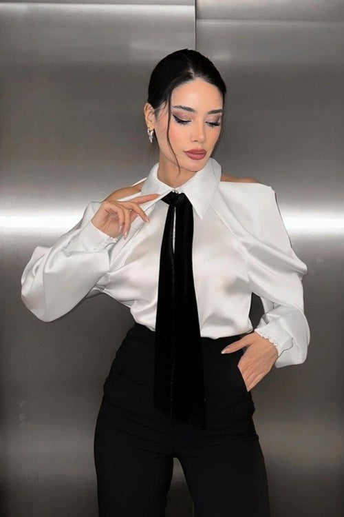 Professionelle schicke Bluse mit Kragen und langen Ärmeln