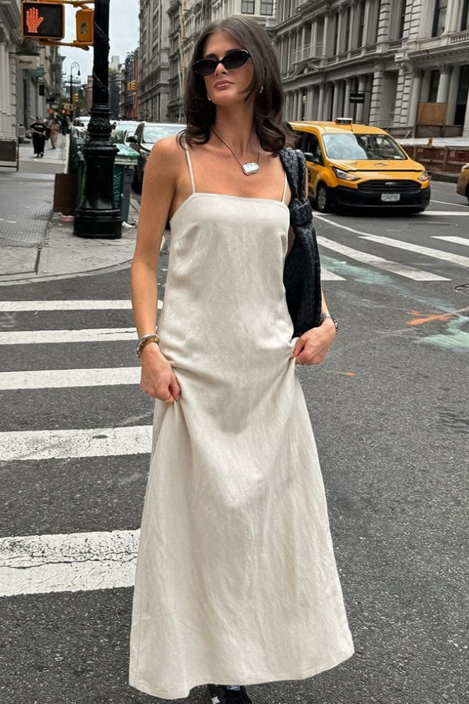 Abito lungo da ufficio ampio in lino e cotone color kaki con spalline sottili