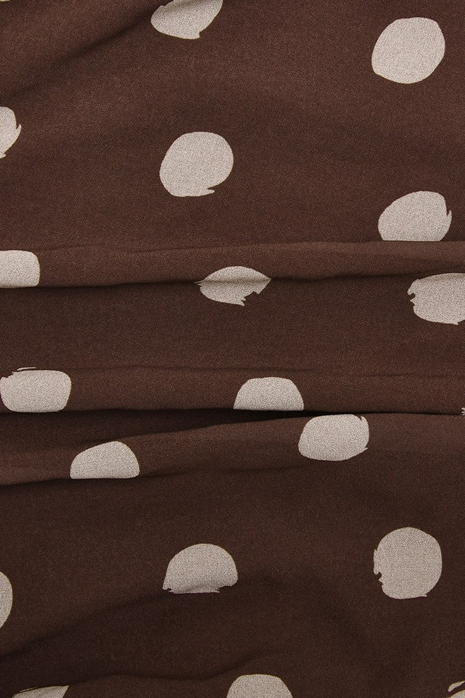 Mini-Kleid mit Polka-Dots und gerafftem, körpernahem Schnitt