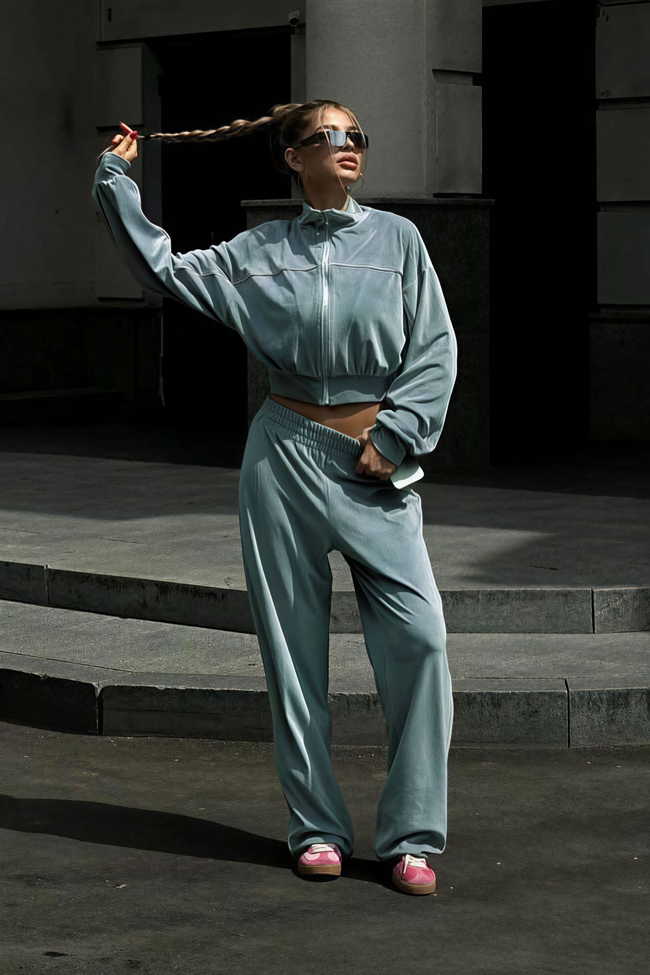 Conjunto de dos piezas con cremallera, cuello de terciopelo atlético y mangas largas