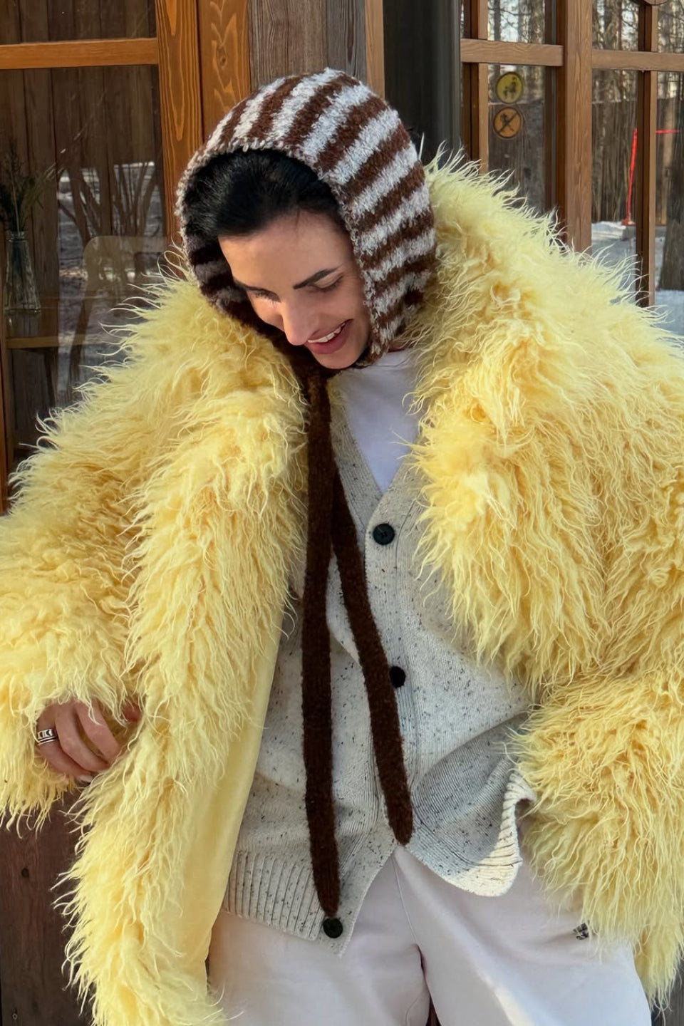 Casaco Solto Quente e Acolchoado em Pelo Animal Sintético Plush