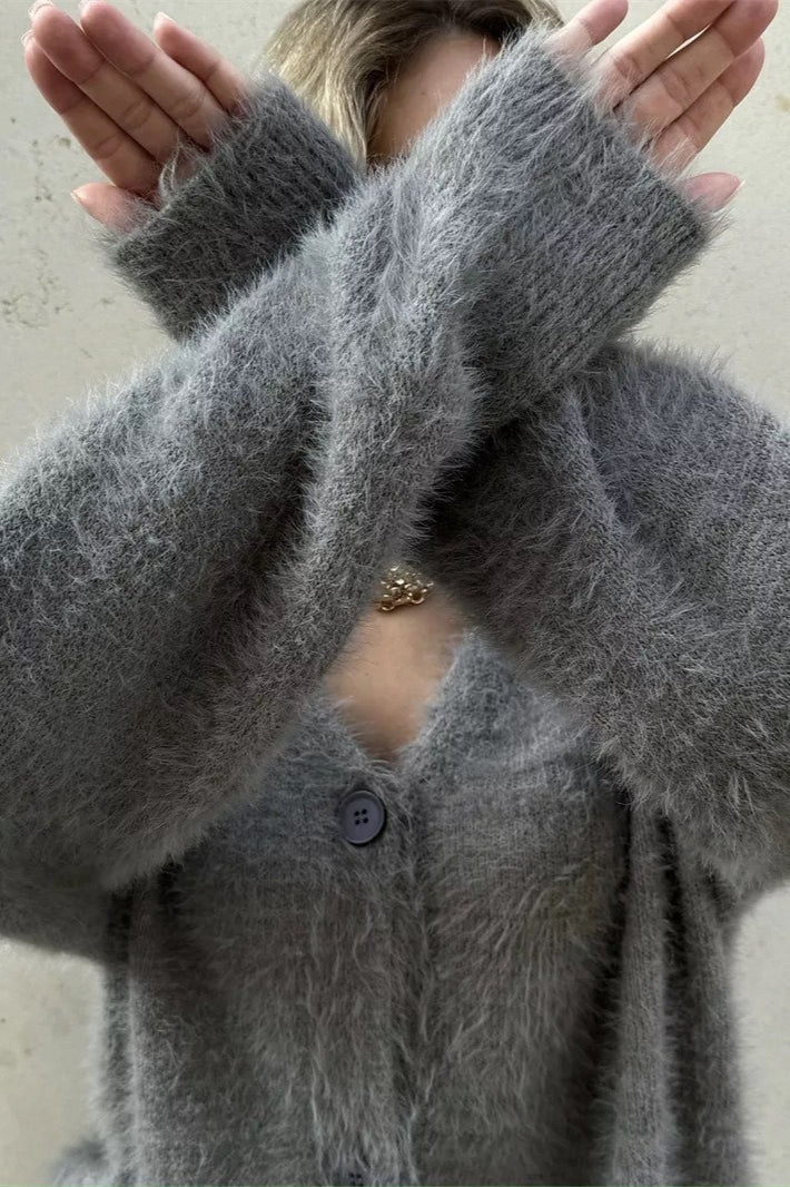 Weicher V-Ausschnitt-Strickjacke