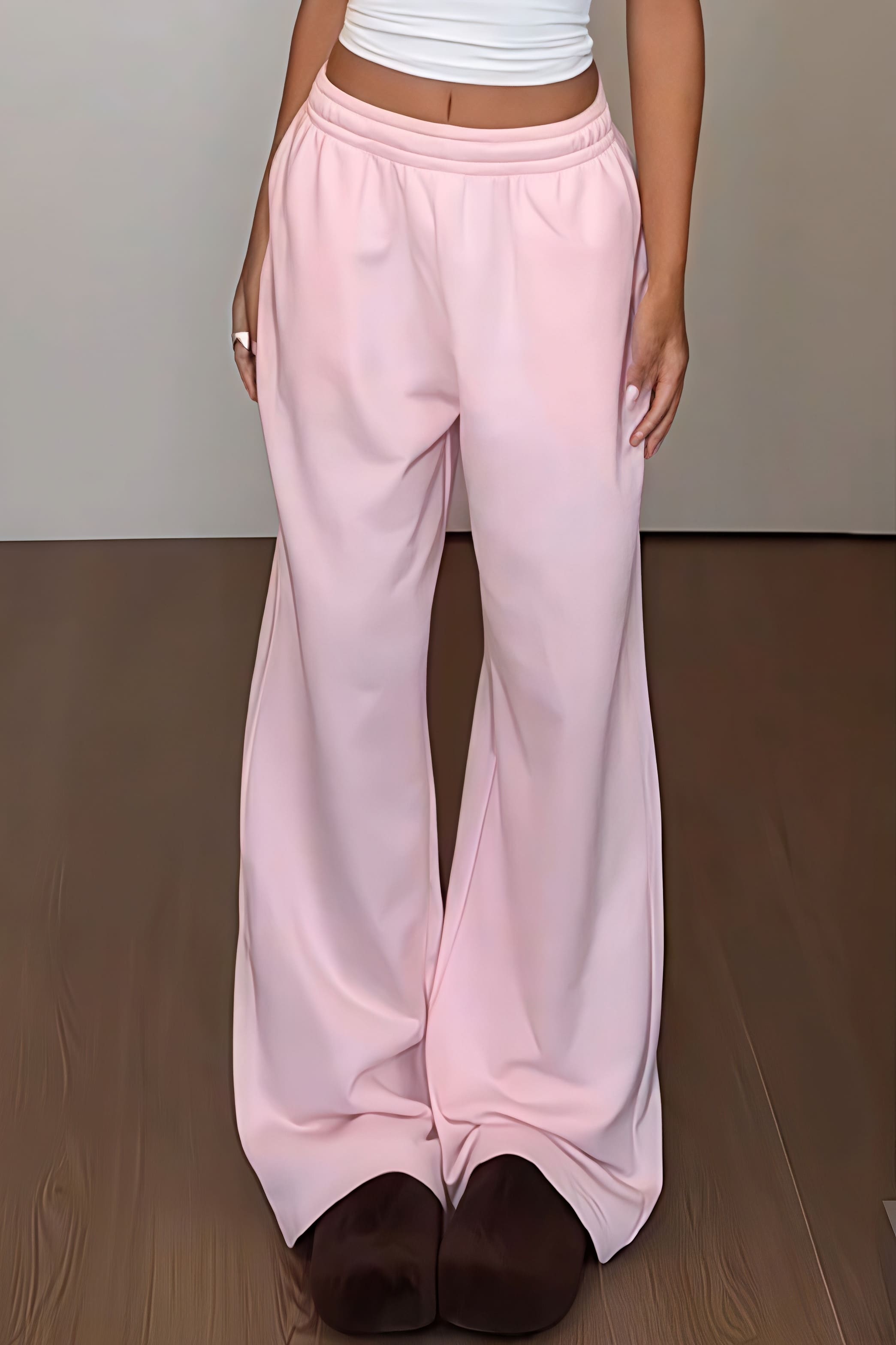 Pantaloni larghi casual rosa antico dal taglio comodo
