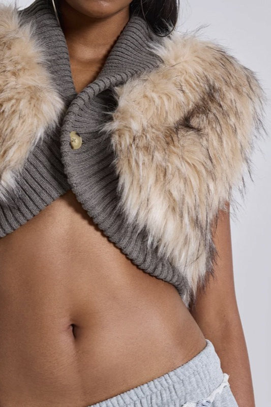 Kurz geschnittene Weste aus Kunstpelz im Vintage-Stil