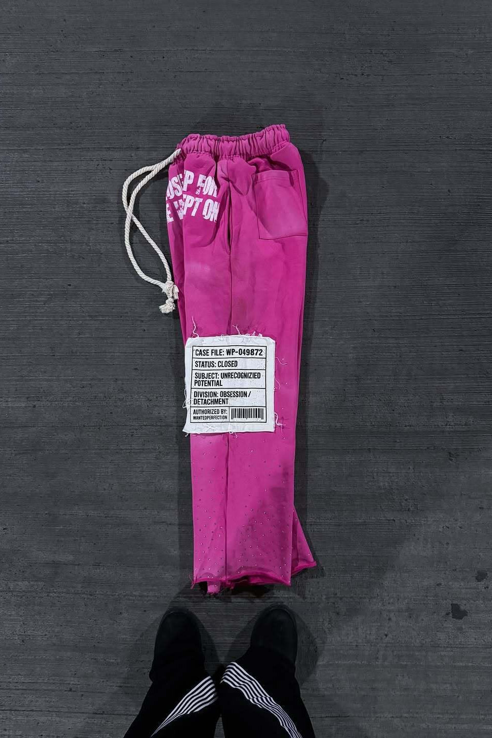 Moletom Street com Capuz, Blocos de Cor e Strass