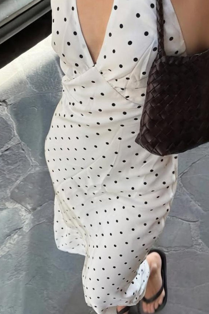 Vestido Longo Bodycon com Decote V, Amarração nas Costas e Costas Nuas