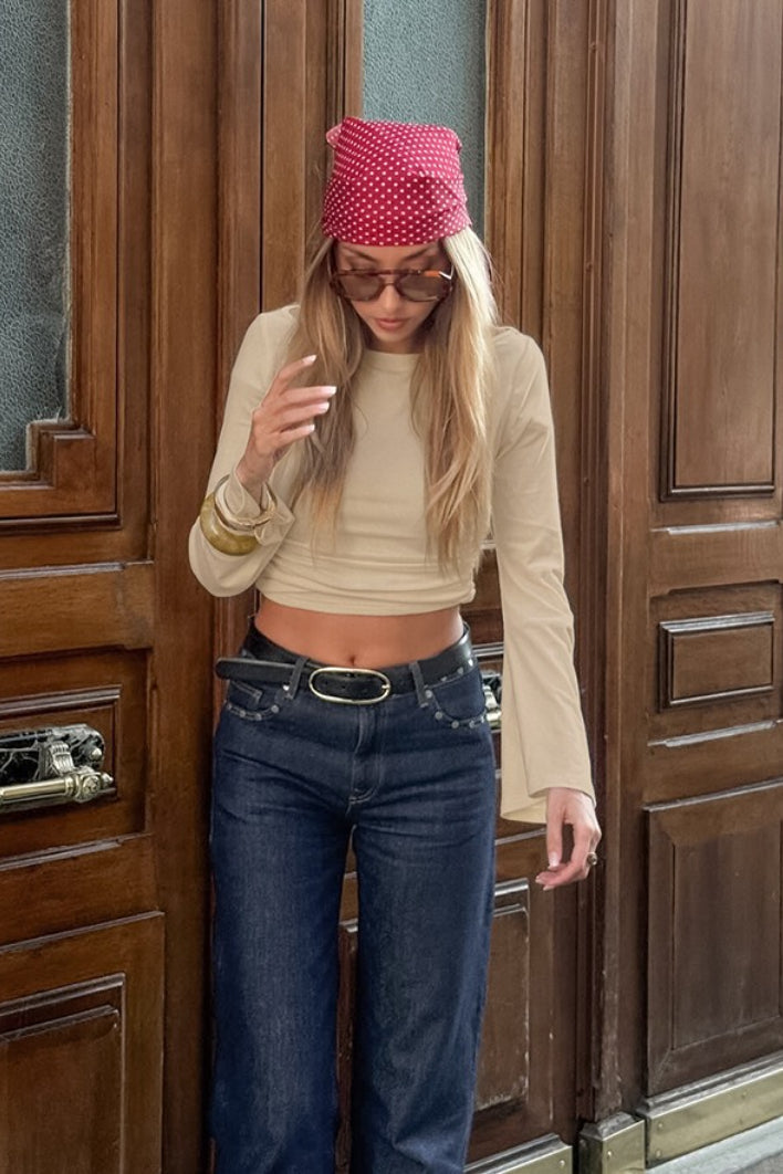 Solid Slim Fit Ruched Crew Neck Long Sleeve Tee