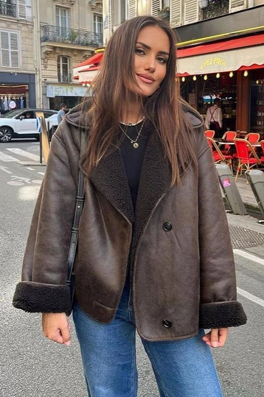 Jacke mit lockerem Schnitt und Kunstlammfellfutter