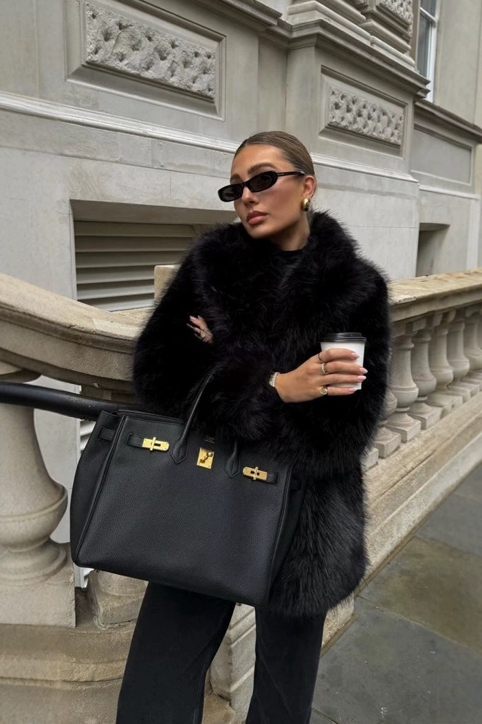 Einfarbiger ökologischer Kunstpelzmantel