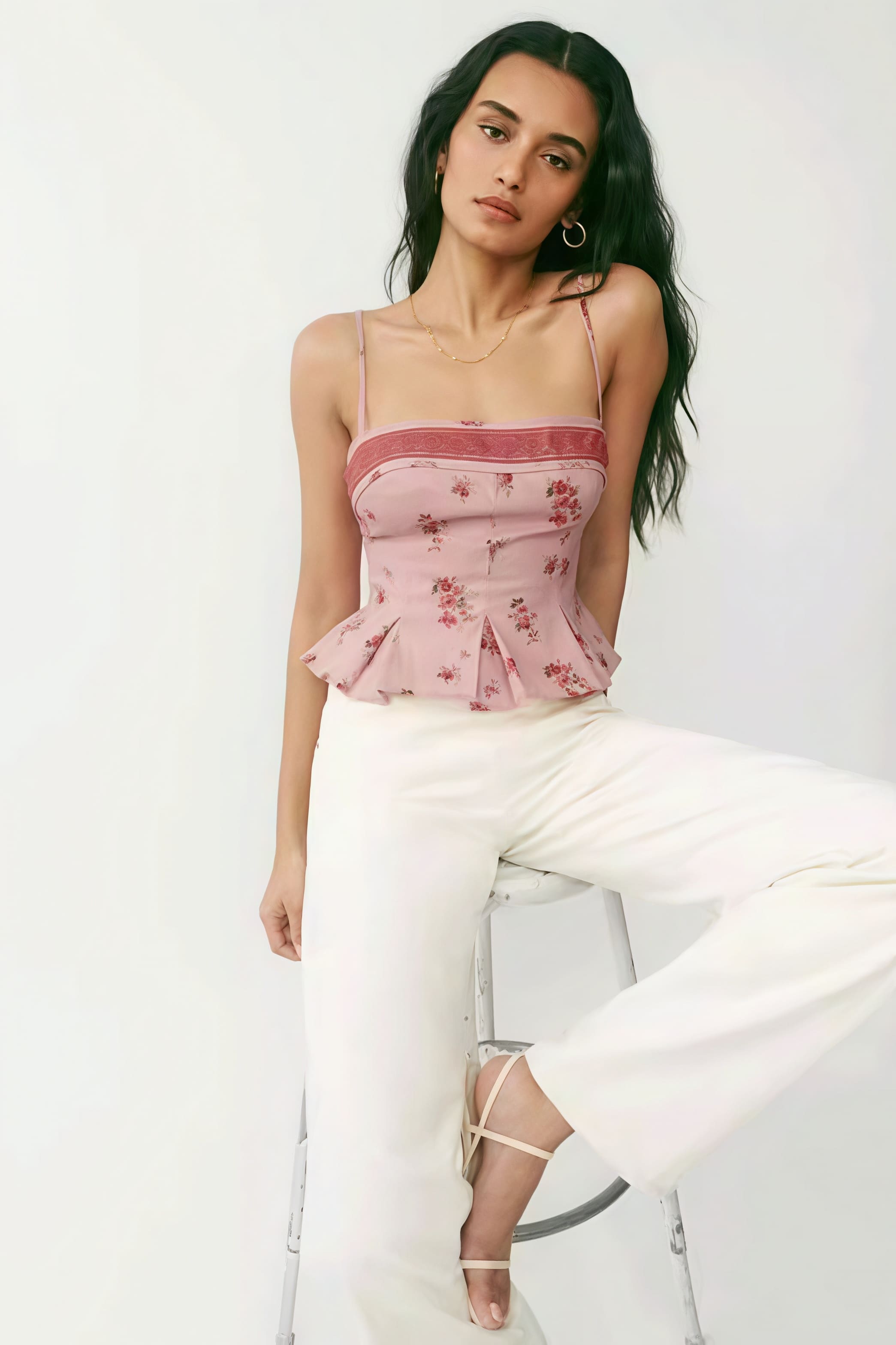 Top a canotta con volant e stampa floreale Desiderio Puro