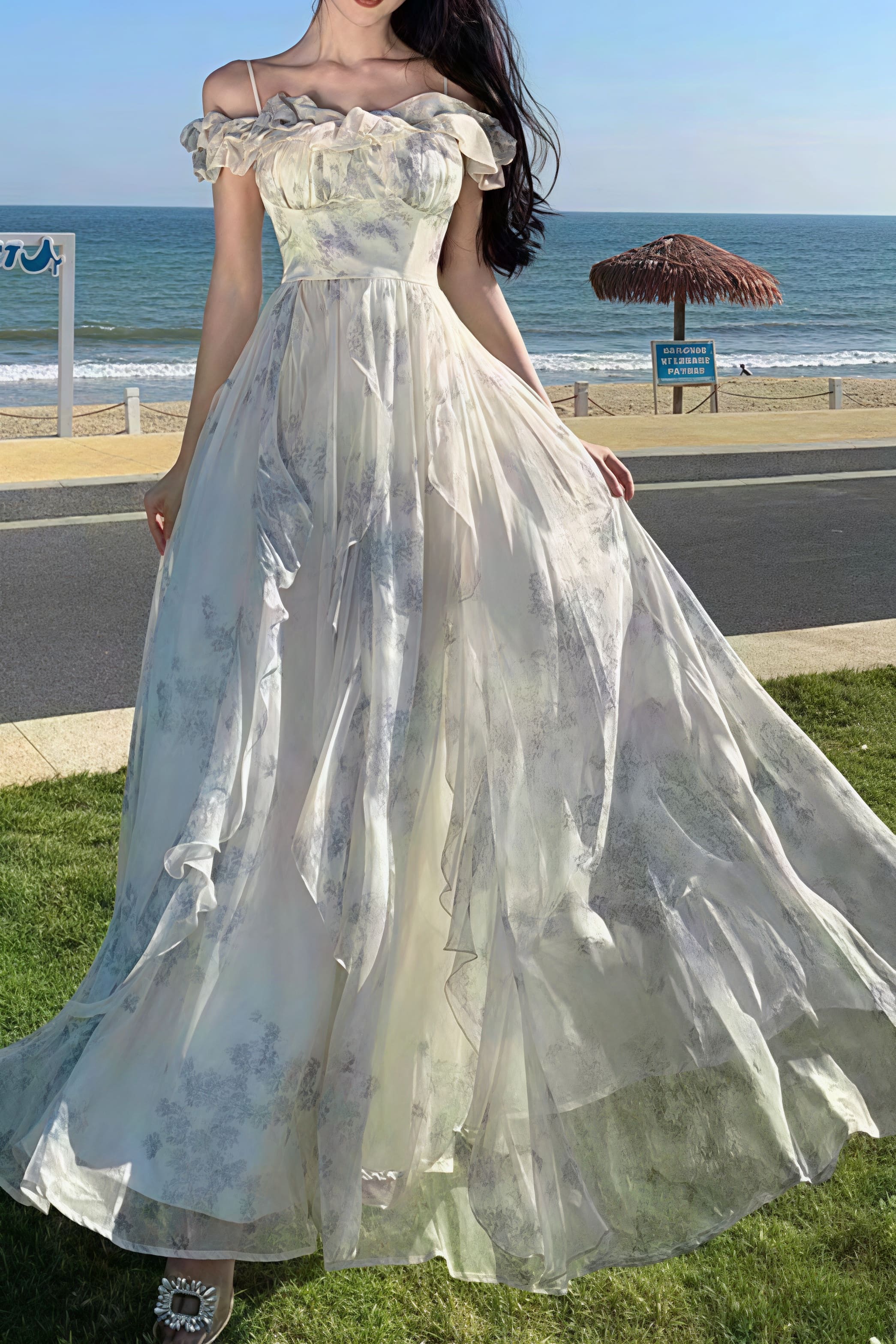 Maxi šaty s volánky, květinovým vzorem a tenkými ramínky