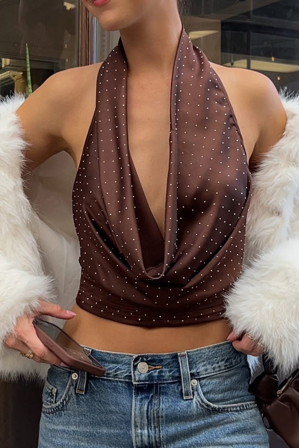 Haut court dos nu à bretelles nouées avec blocs de couleurs à pois