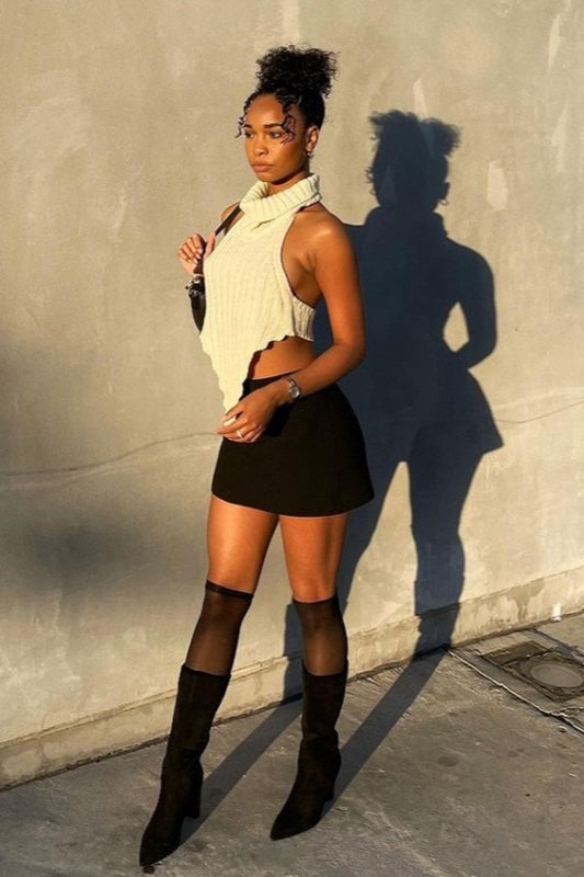 Asymmetrisches Rückenfreies Strickoberteil