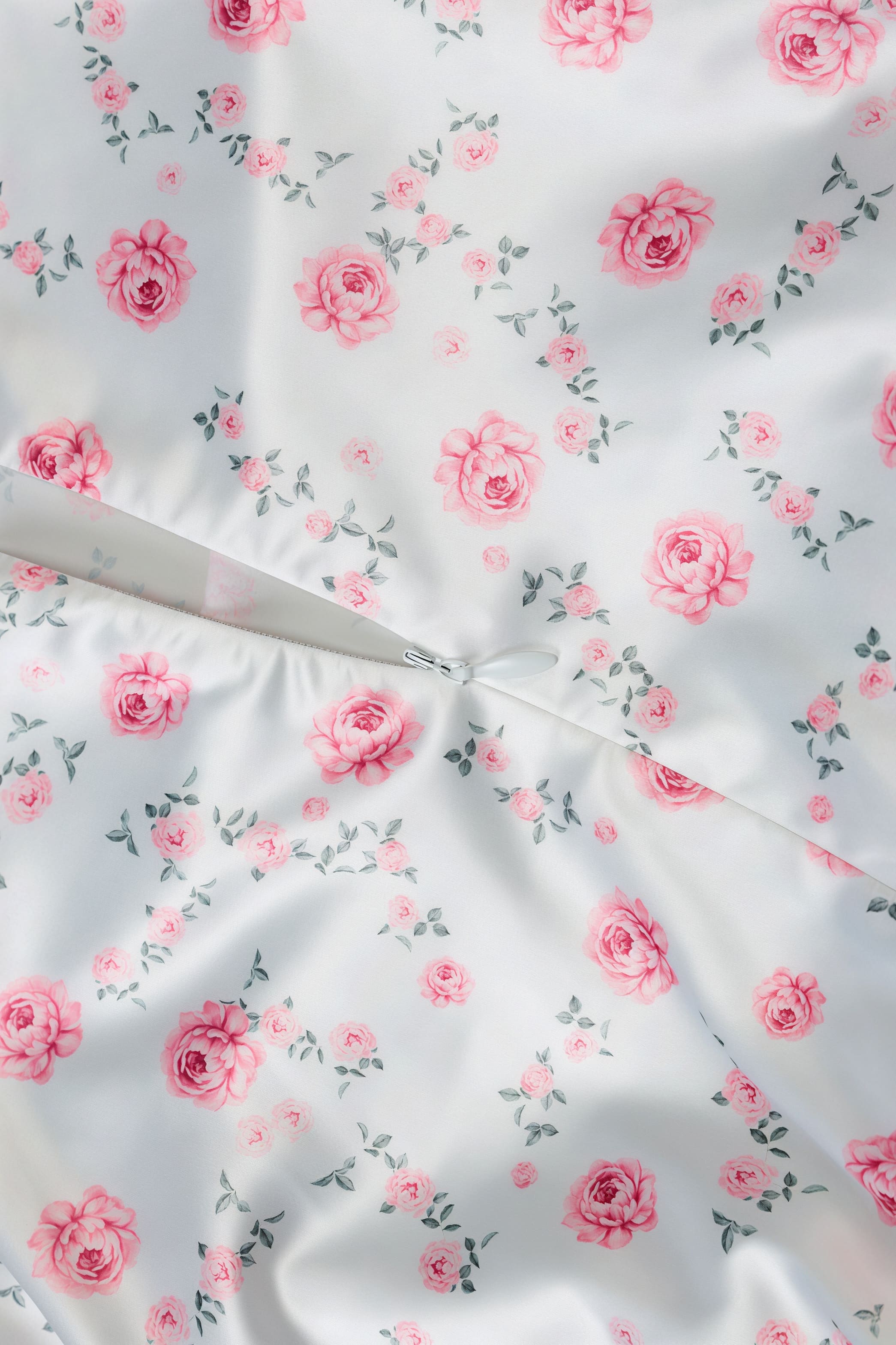 Robe longue chic moulante à bretelles fines et épaules dénudées à motif floral