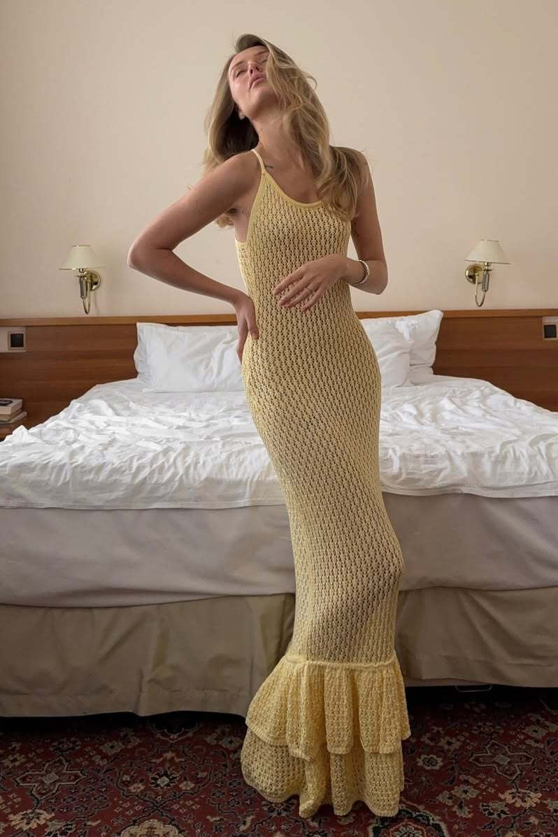 Abito lungo boho in maglia con volant, sexy, con ritagli e spalline trasparenti