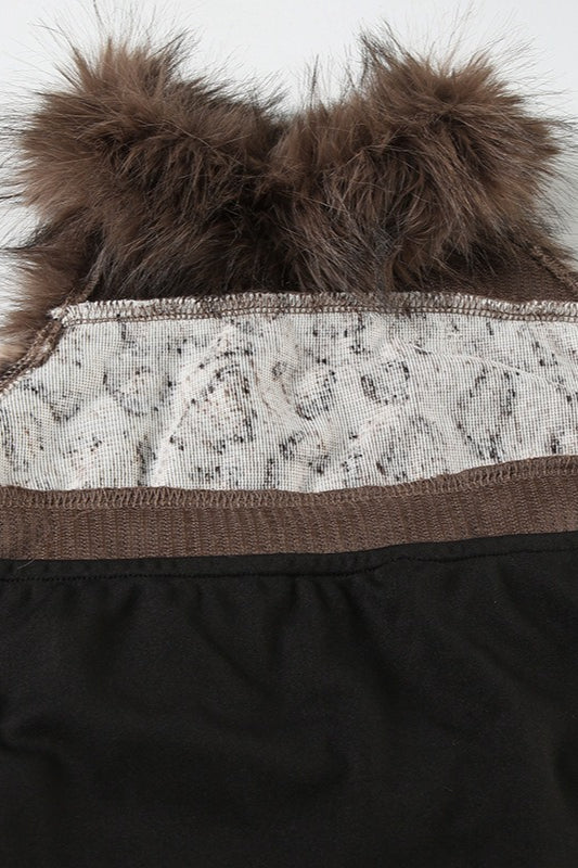 Pletený top s límcem z umělé kožešiny a zavazováním za krk